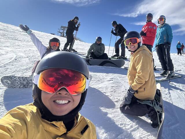 Group mountain, Saturday — On the snow