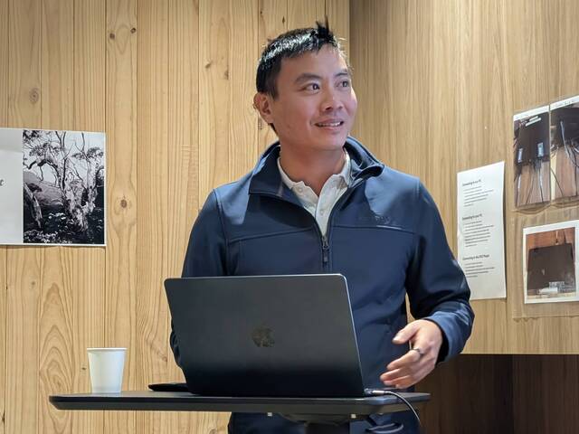 Speaker kevin, Saturday — Talks